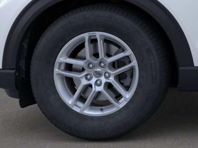 2025 Ford Explorer photo 17