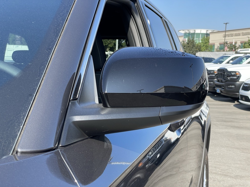 2025 Jeep Grand Cherokee Laredo X photo 11