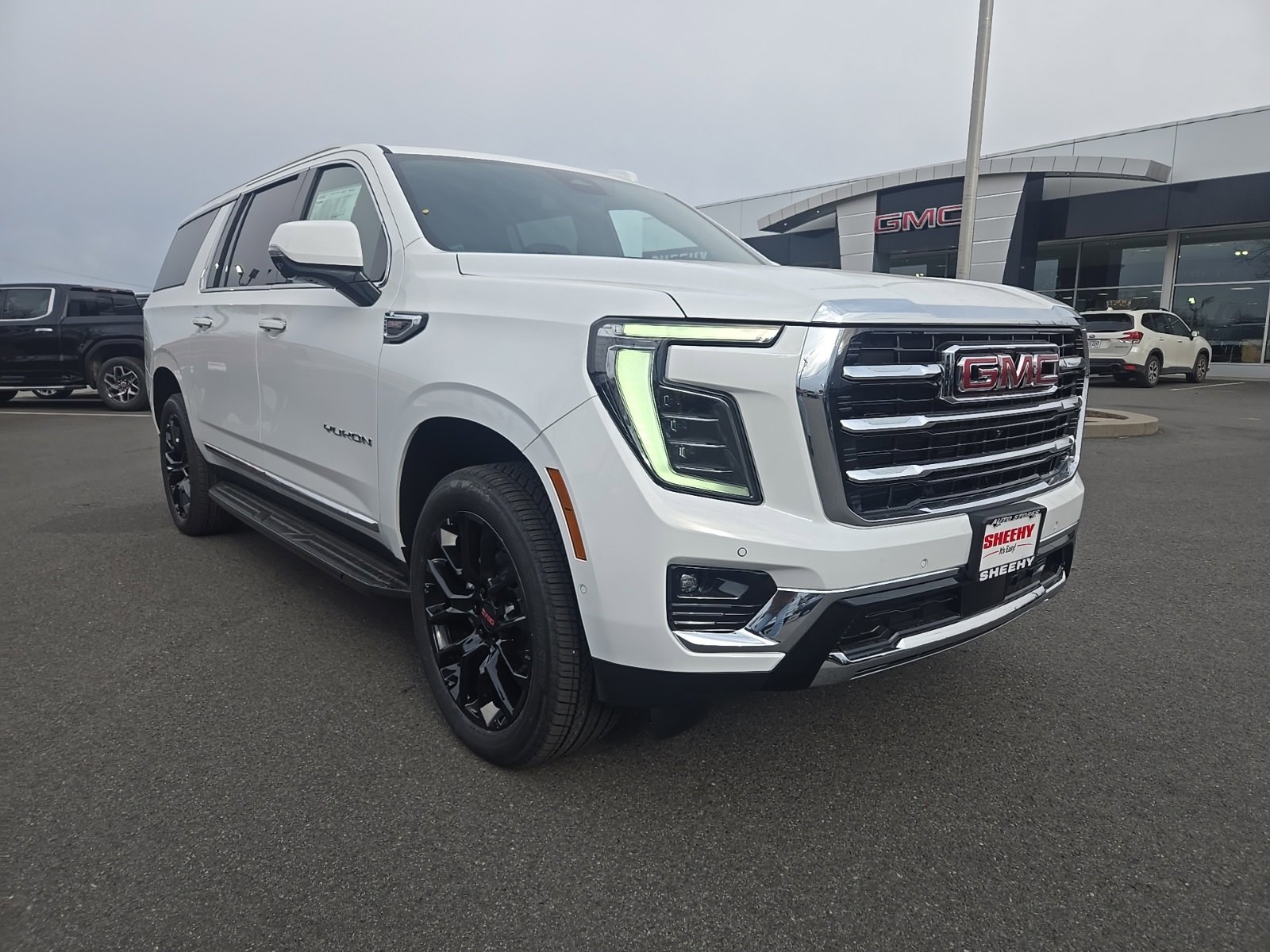 2026 GMC Yukon XL Elevation's photo