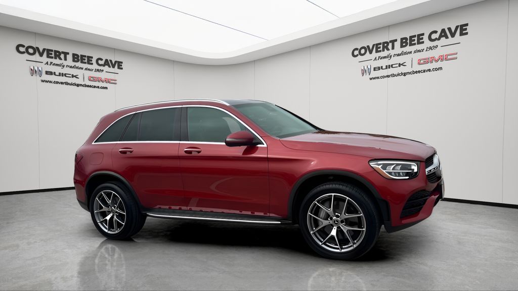 2022 Mercedes-Benz GLC GLC300's photo