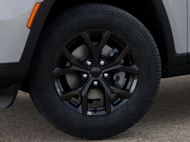 2025 Jeep Grand Cherokee Altitude X photo 3