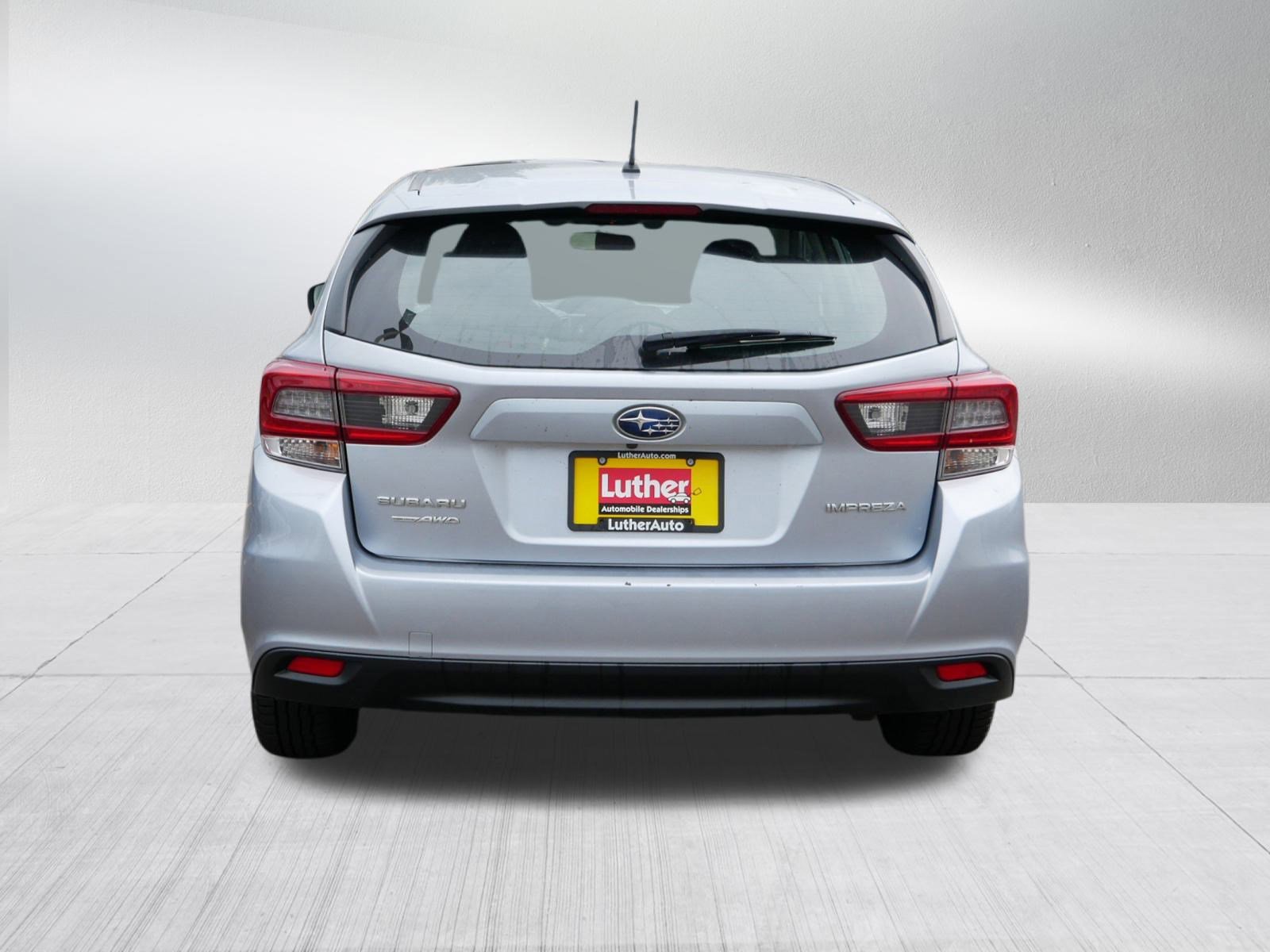 2023 Subaru Impreza Base photo 5