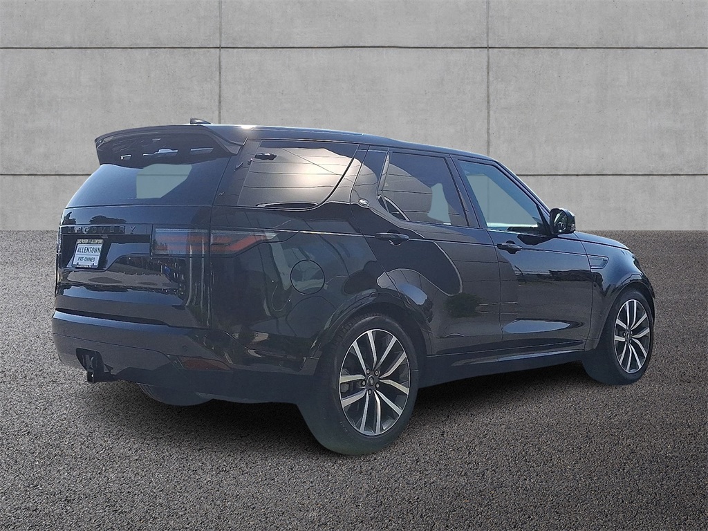 2025 Land Rover Discovery SE photo 3