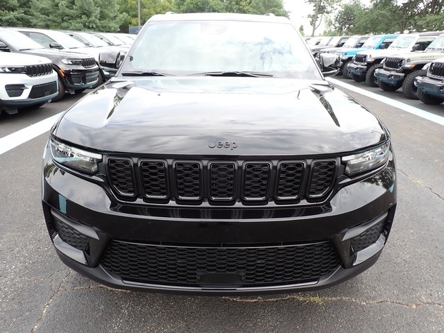 2025 Jeep Grand Cherokee Altitude X photo 9