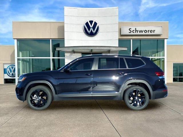 2023 Volkswagen Atlas SE w/Tech's photo