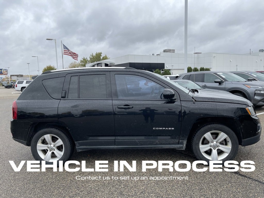 Used 2015 Jeep Compass Latitude with VIN 1C4NJDEB3FD333587 for sale in Rochester, Minnesota