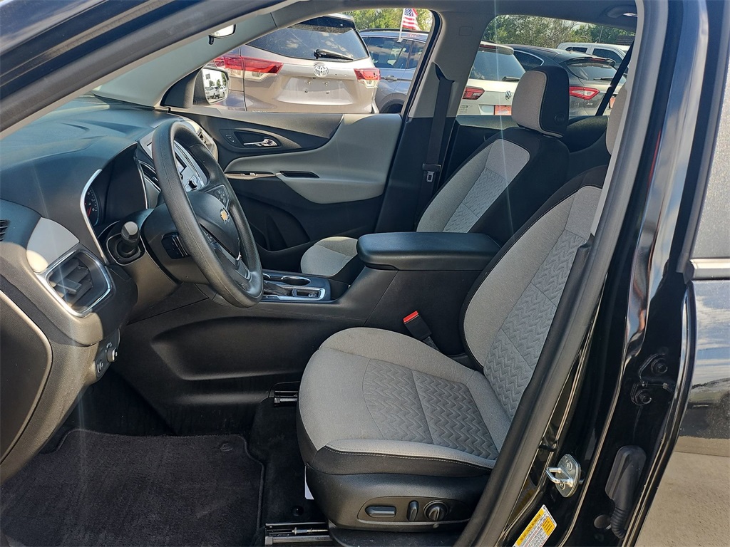 2022 Chevrolet Equinox LS photo 20