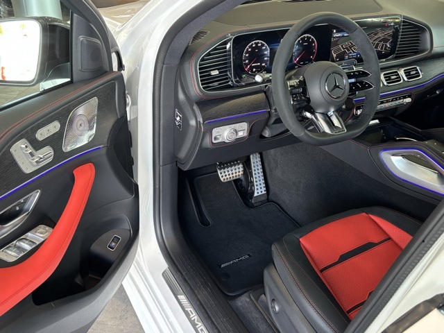 2026 Mercedes Benz GLE AMG 53 photo 9