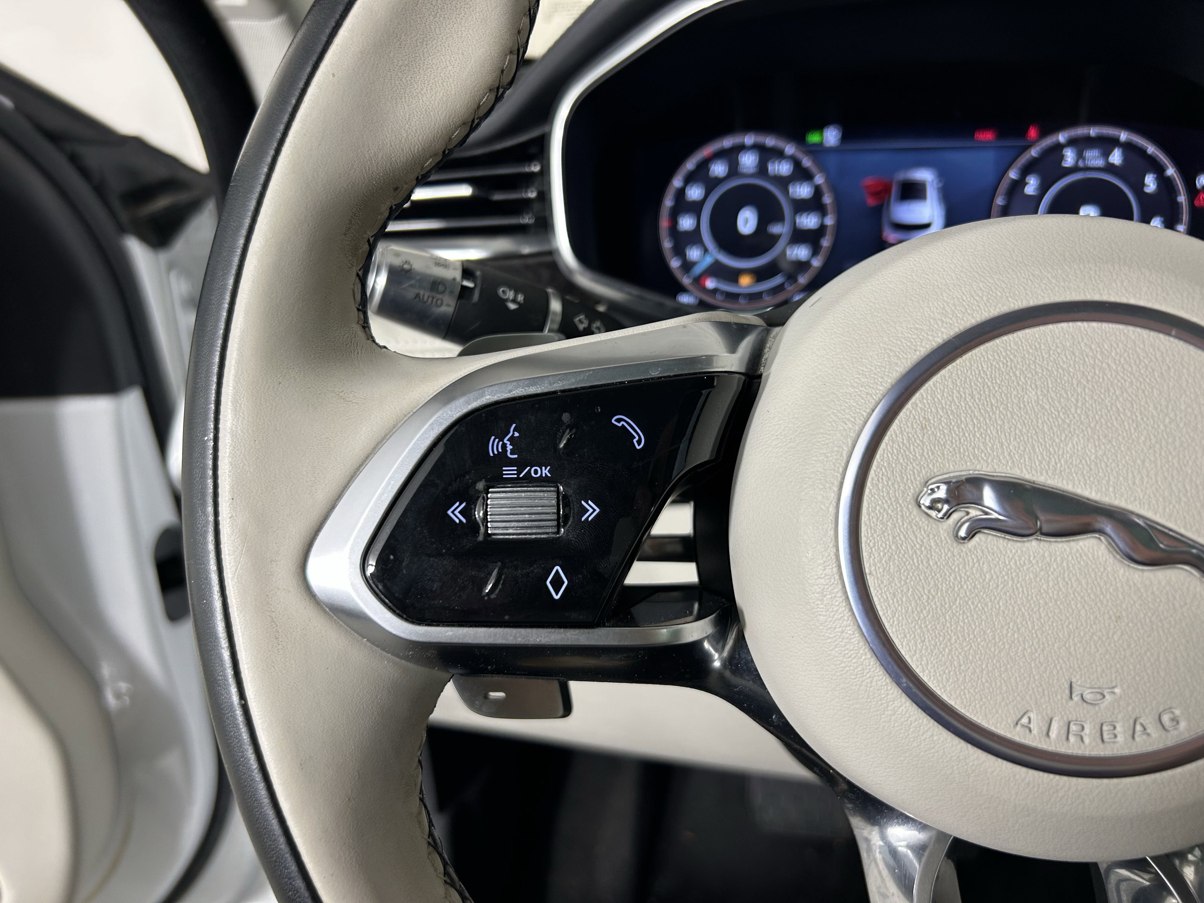2021 Jaguar F-PACE P250 S photo 23