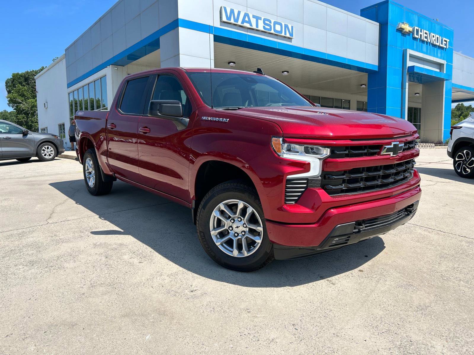 2025 Chevrolet Silverado 1500 RST photo 2