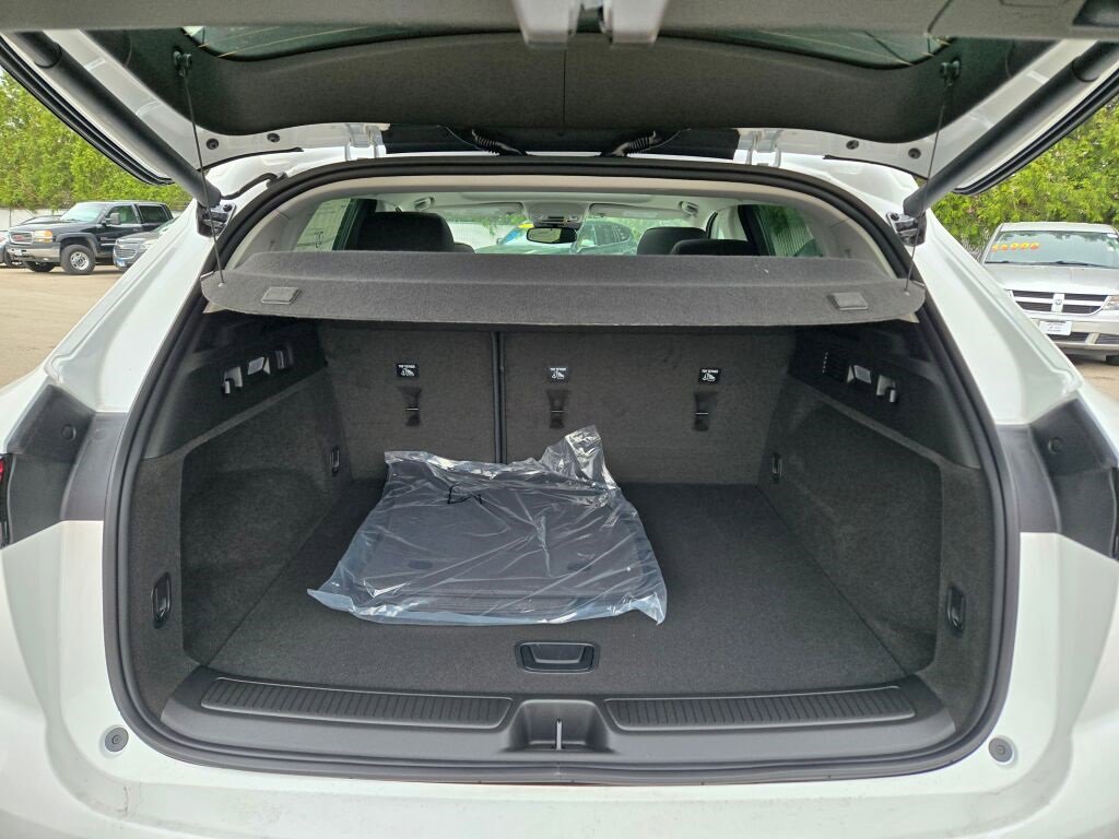 2025 Buick Envision Sport Touring photo 11