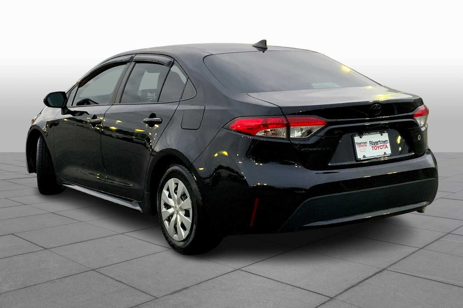 2022 Toyota Corolla L photo 11