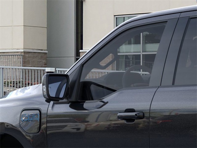 2025 Ford F-150 Lightning Platinum photo 18