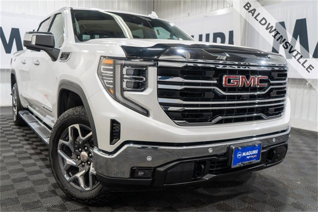2024 GMC Sierra 1500 SLT's photo