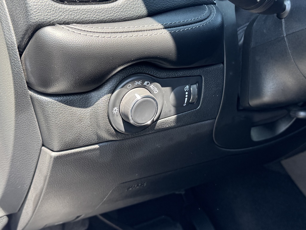 2023 Dodge Durango SXT photo 14