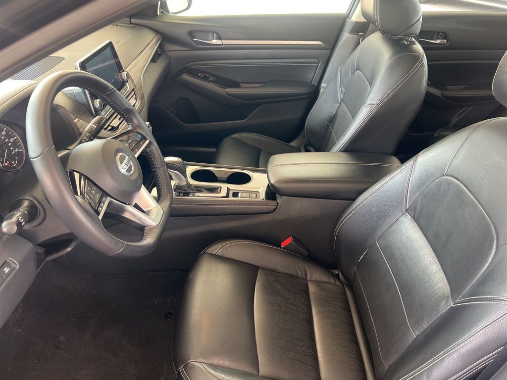 2021 Nissan Altima 2.5 photo 4
