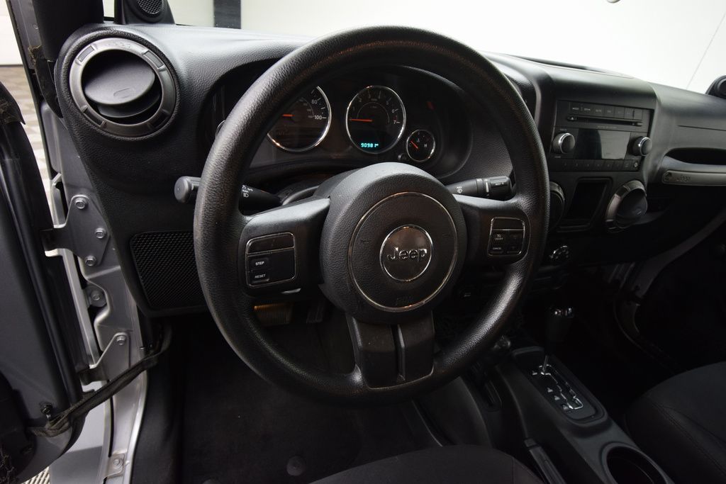 2014 Jeep Wrangler Unlimited Sport photo 10