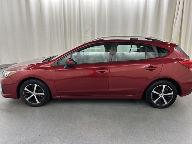 2021 Subaru Impreza Premium photo 3