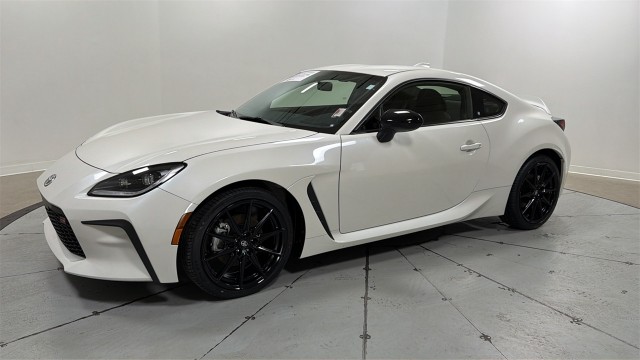 2024 Toyota GR86 Premium's photo