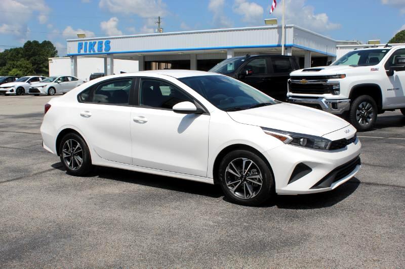 2024 Kia Forte LX photo 4