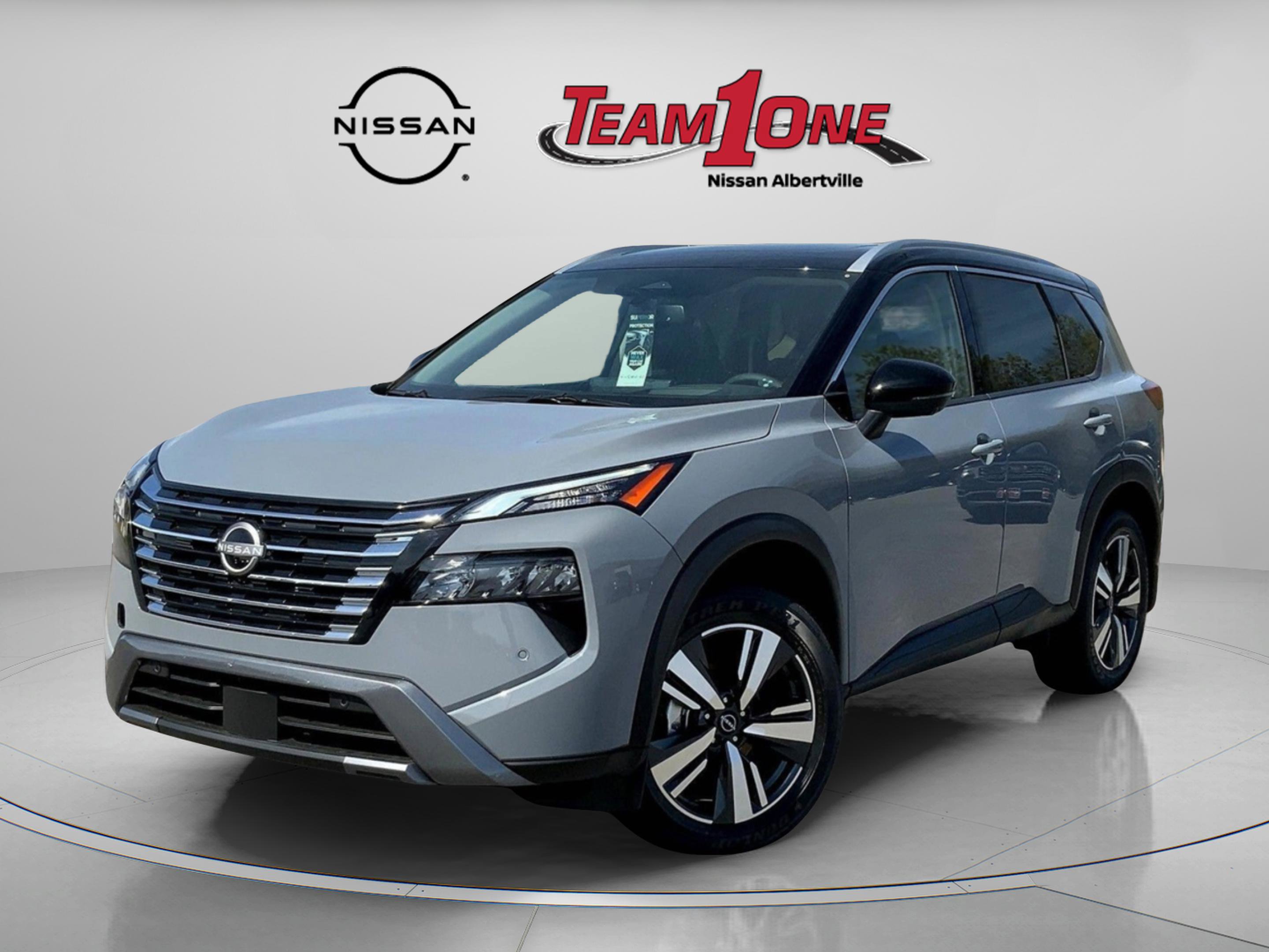 2025 Nissan Rogue SL photo 2
