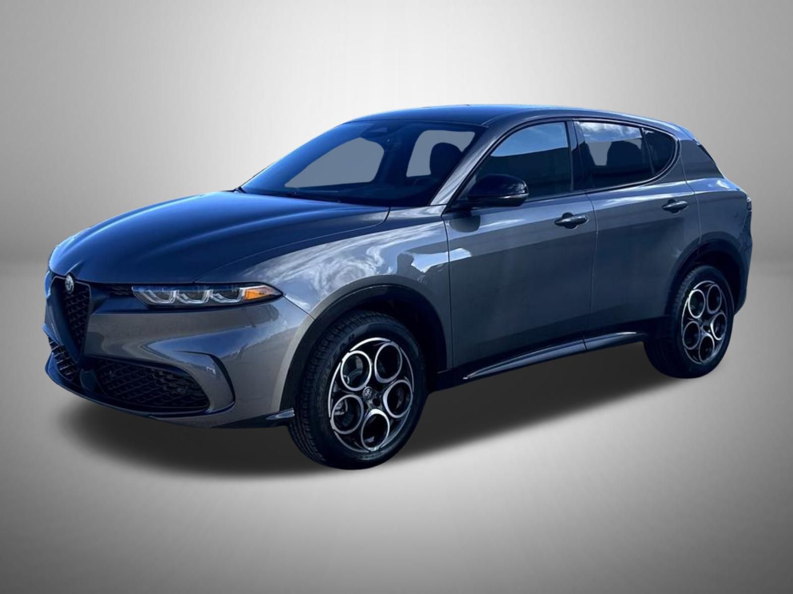 2025 Alfa Romeo Tonale Base's photo