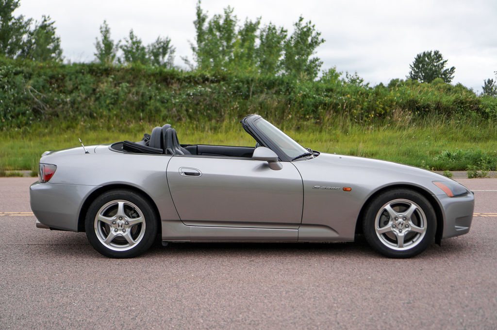 2001 Honda S2000 Base's photo