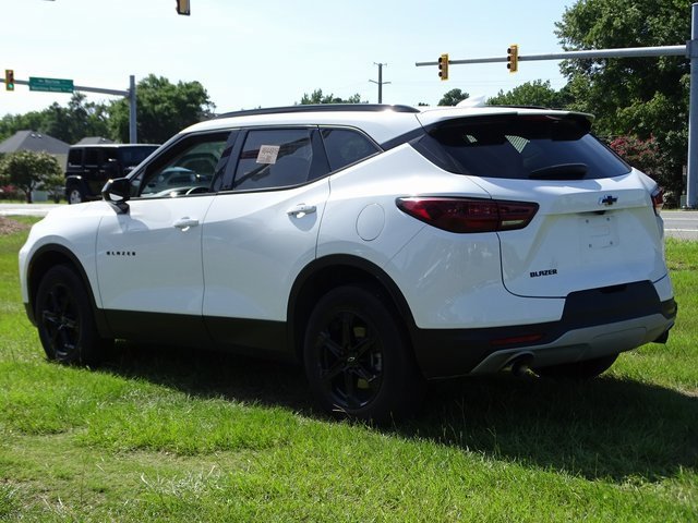 2023 Chevrolet Blazer 2LT photo 3