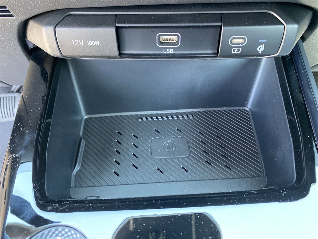 2025 Kia Niro EX photo 20