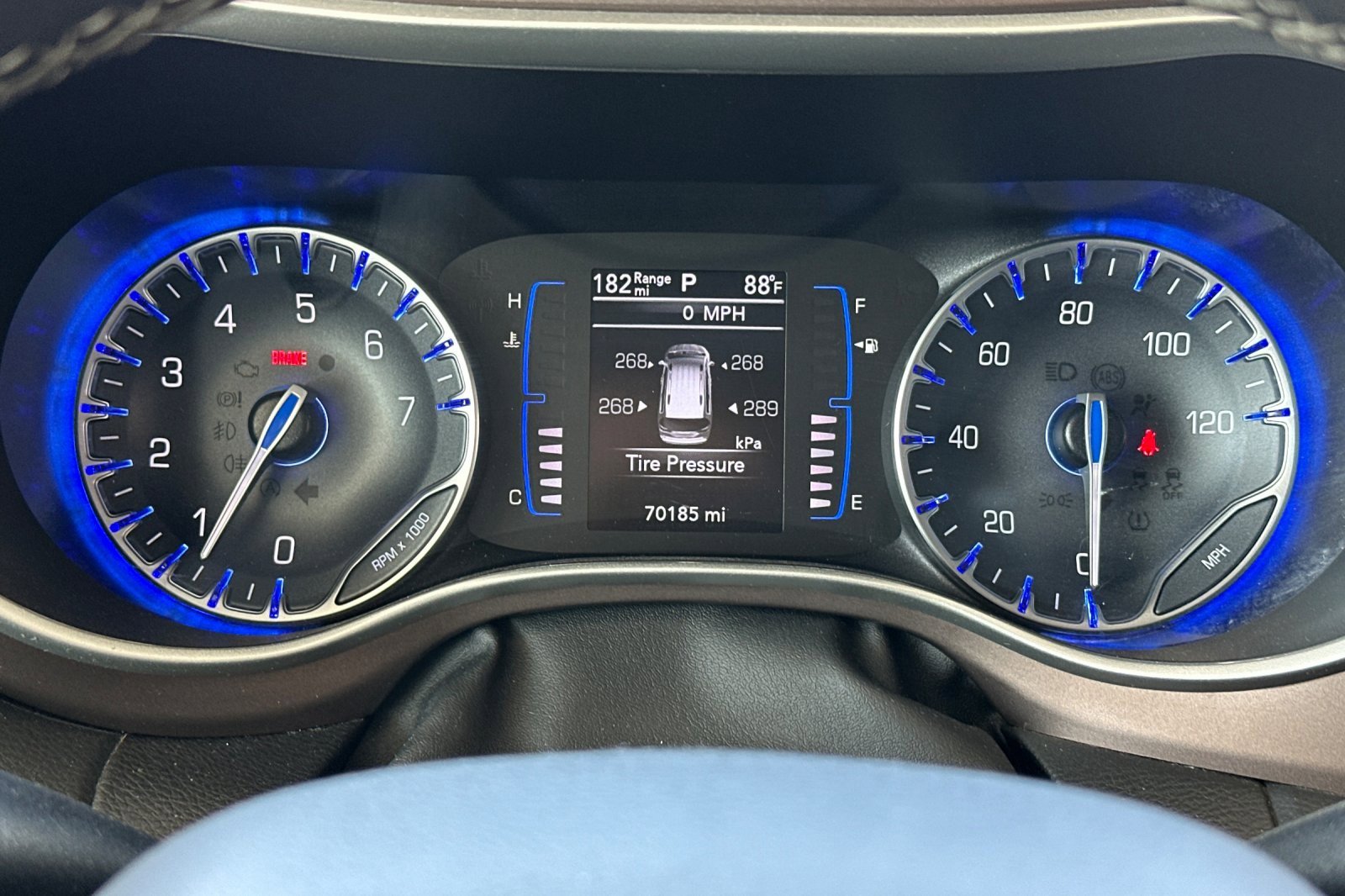 2022 Chrysler Voyager LX photo 22