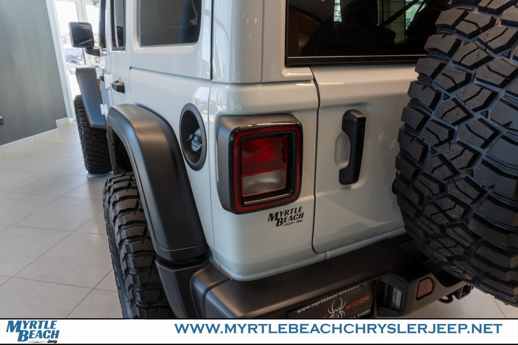 2025 Jeep Wrangler Willys photo 12
