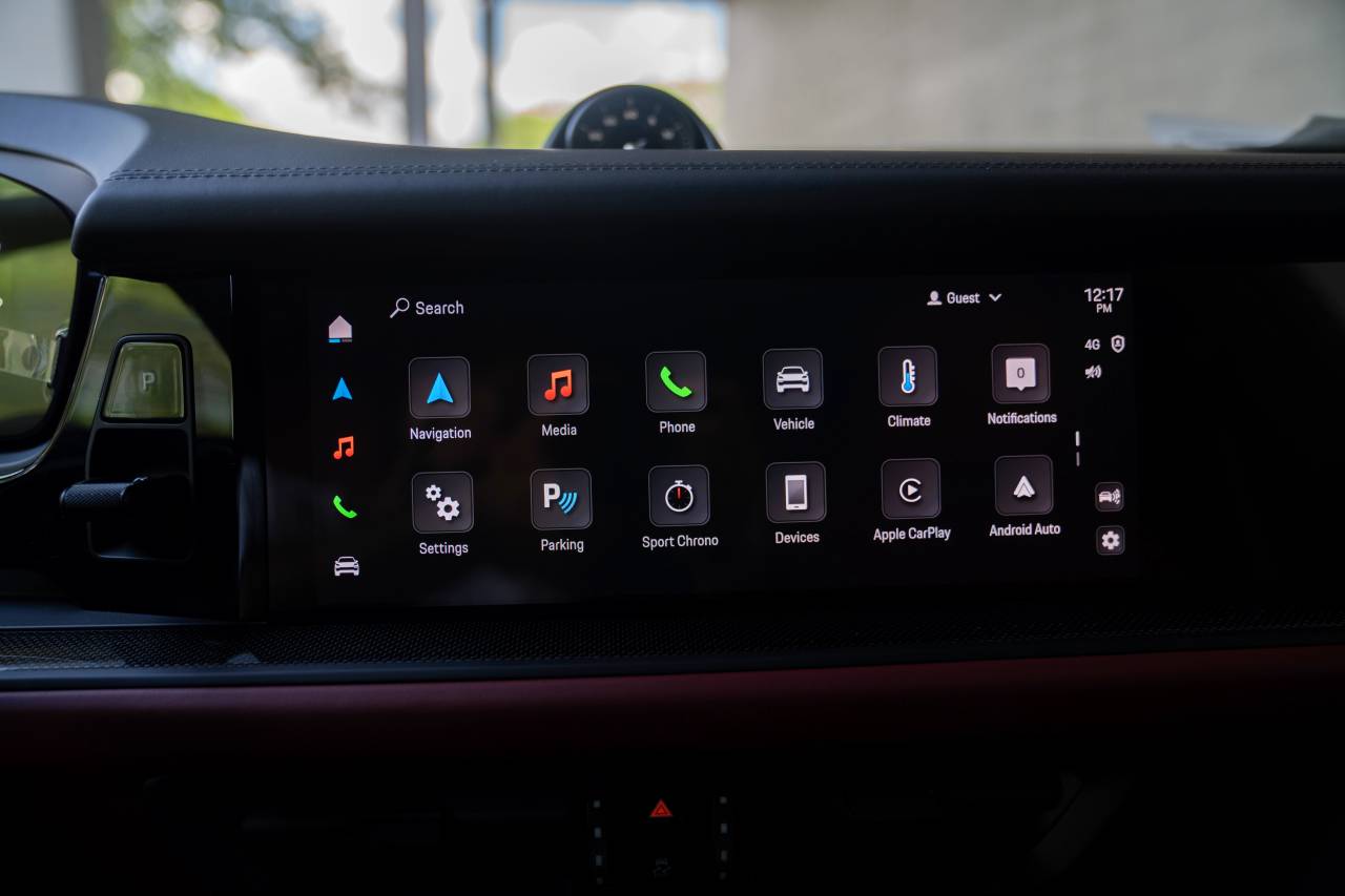 2025 Porsche Cayenne GTS photo 20