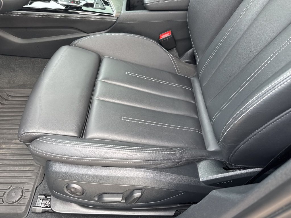 2023 Audi A4 45 S line Premium Plus Quattro photo 2