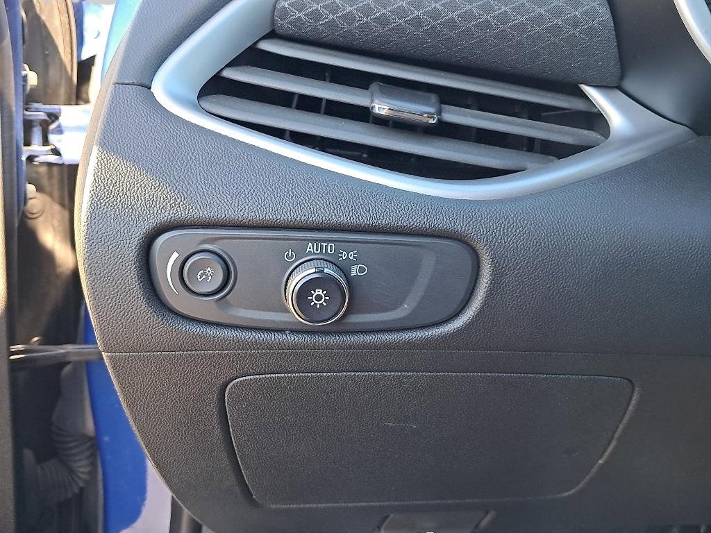2023 Chevrolet Malibu 1LT photo 11