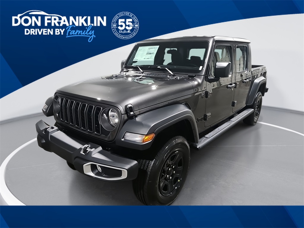 2026 Jeep Gladiator Sport's photo