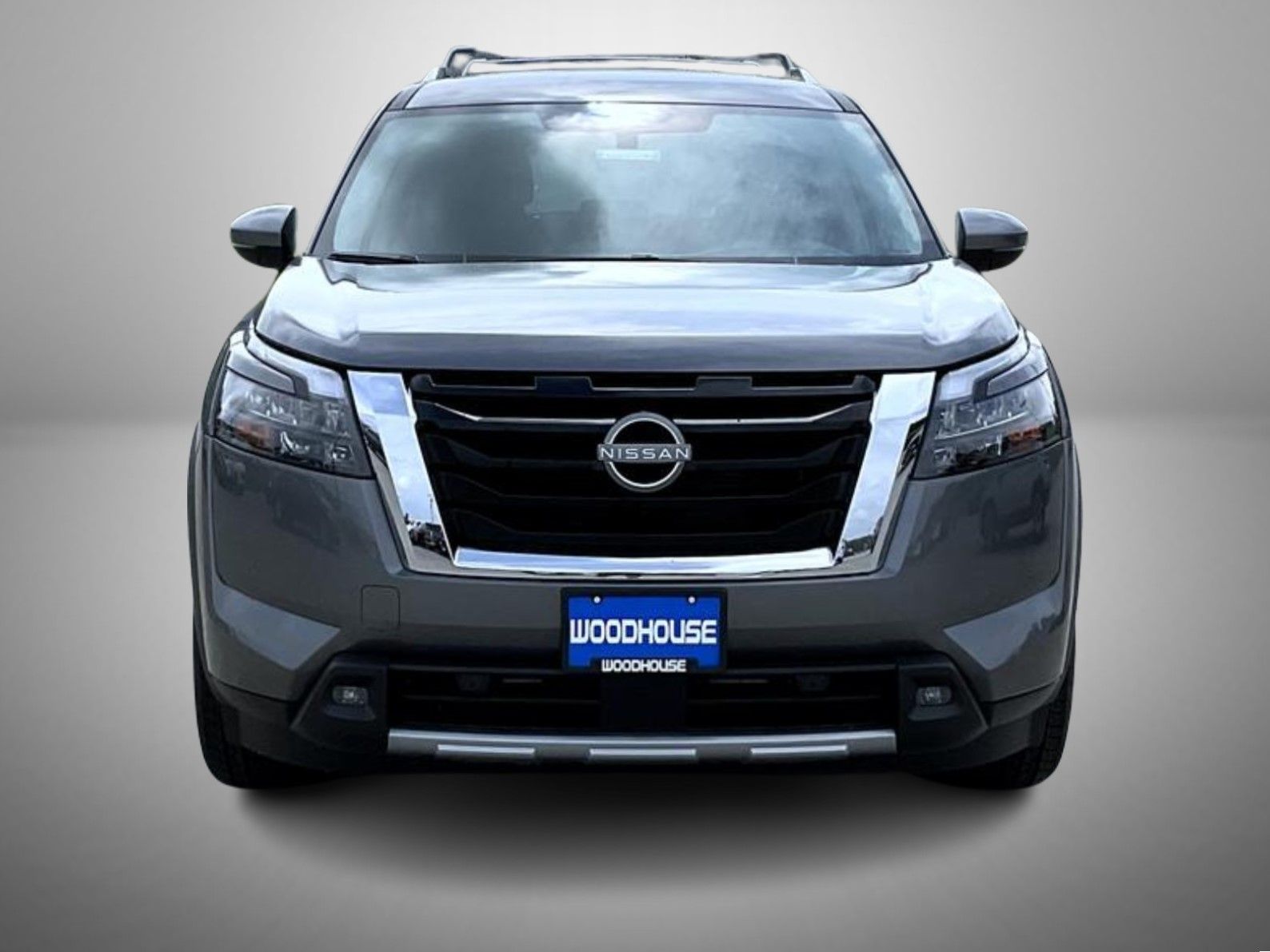 2025 Nissan Pathfinder SL photo 2