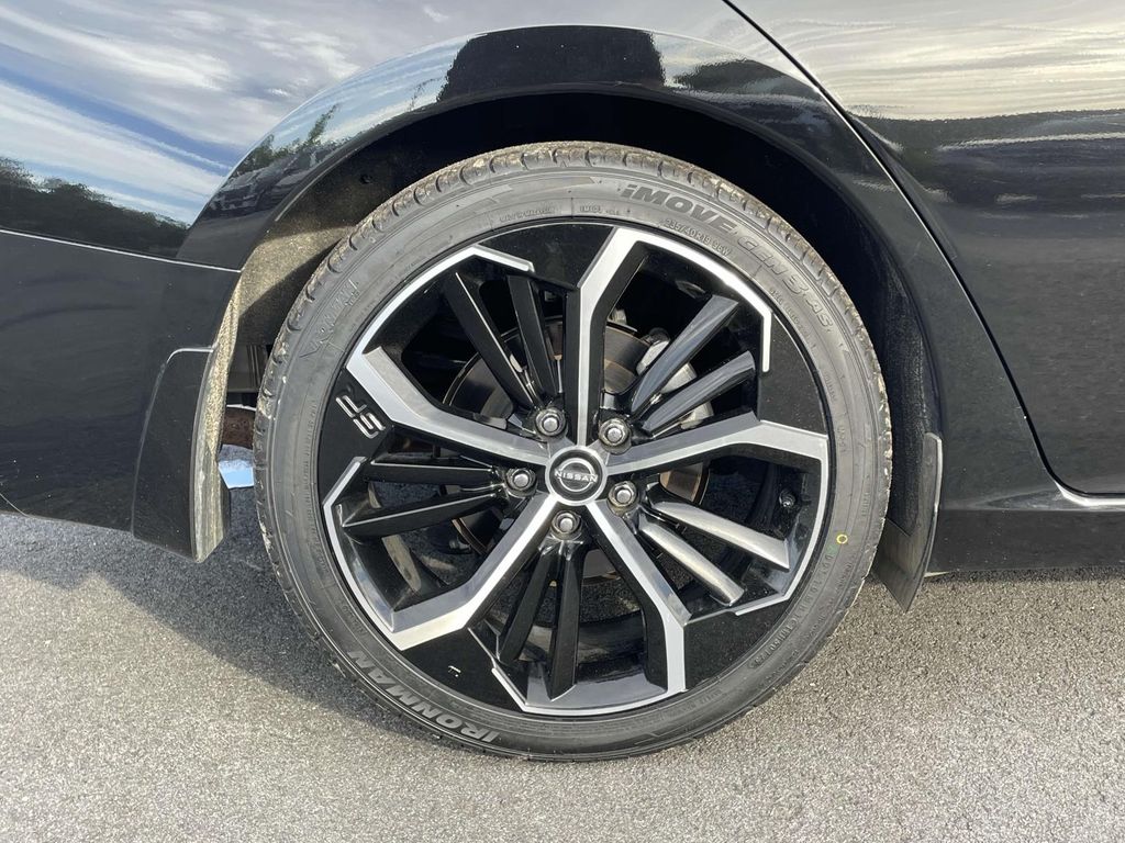2023 Nissan Altima 2.5 SR photo 31