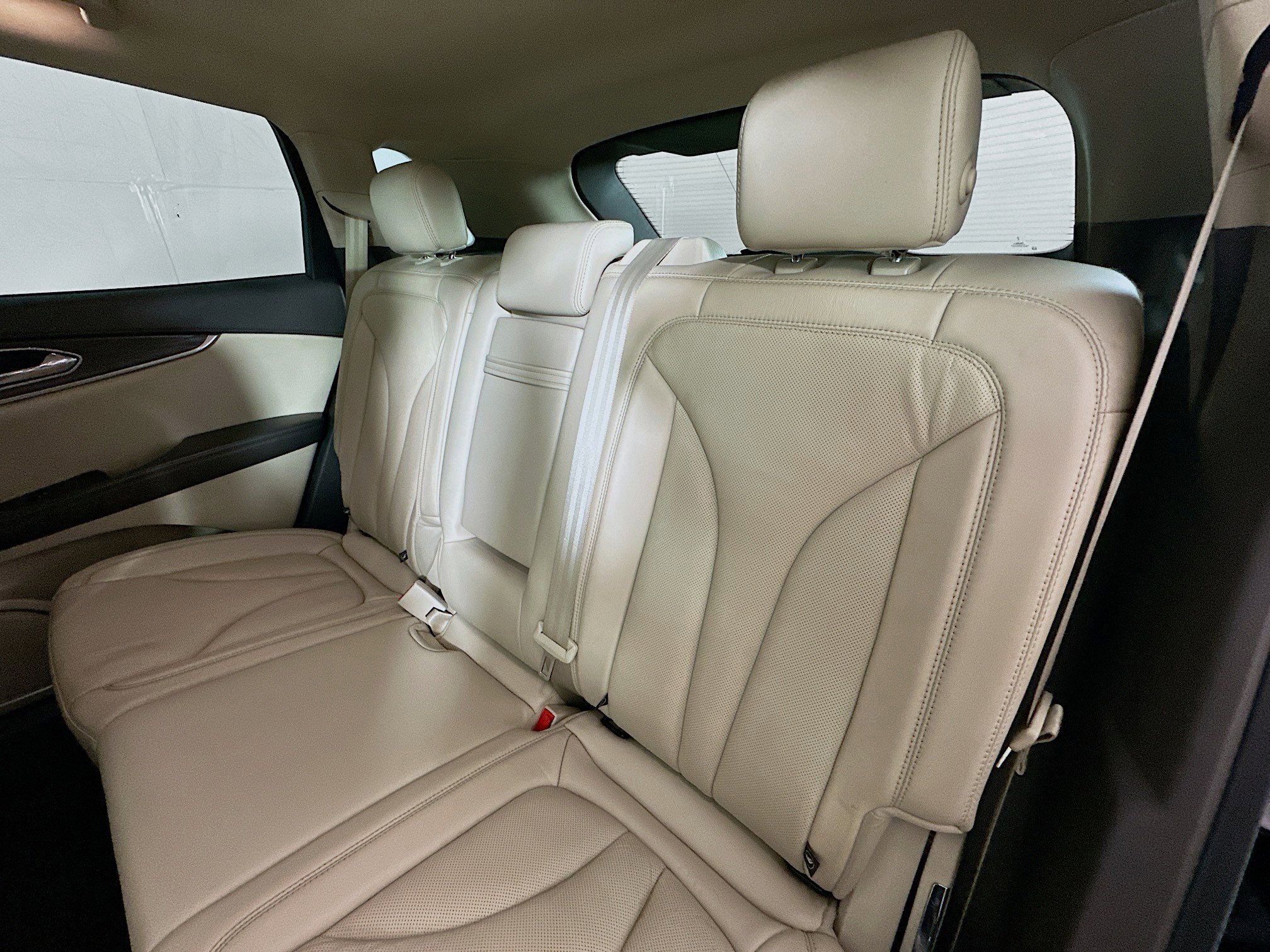 2016 Lincoln MKX Reserve photo 23