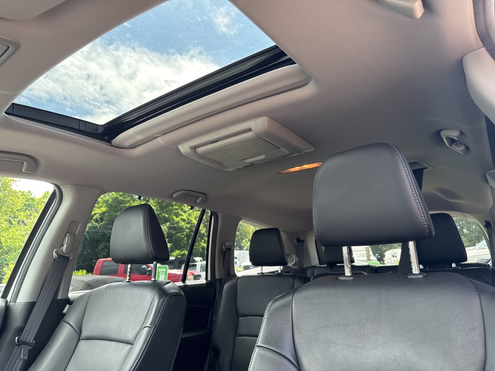 2018 Honda Pilot Touring photo 3