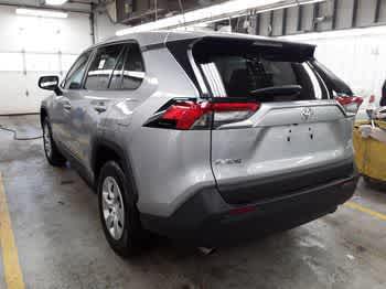 Used 2024 Toyota RAV4 LE with VIN 2T3F1RFV5RW457992 for sale in Kansas City