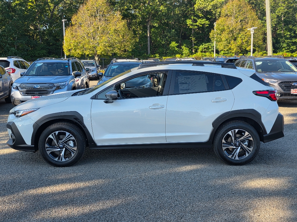 2025 Subaru Crosstrek Premium photo 5