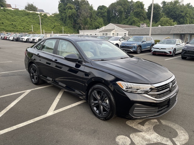 2024 Volkswagen Jetta 1.5T SE photo 4
