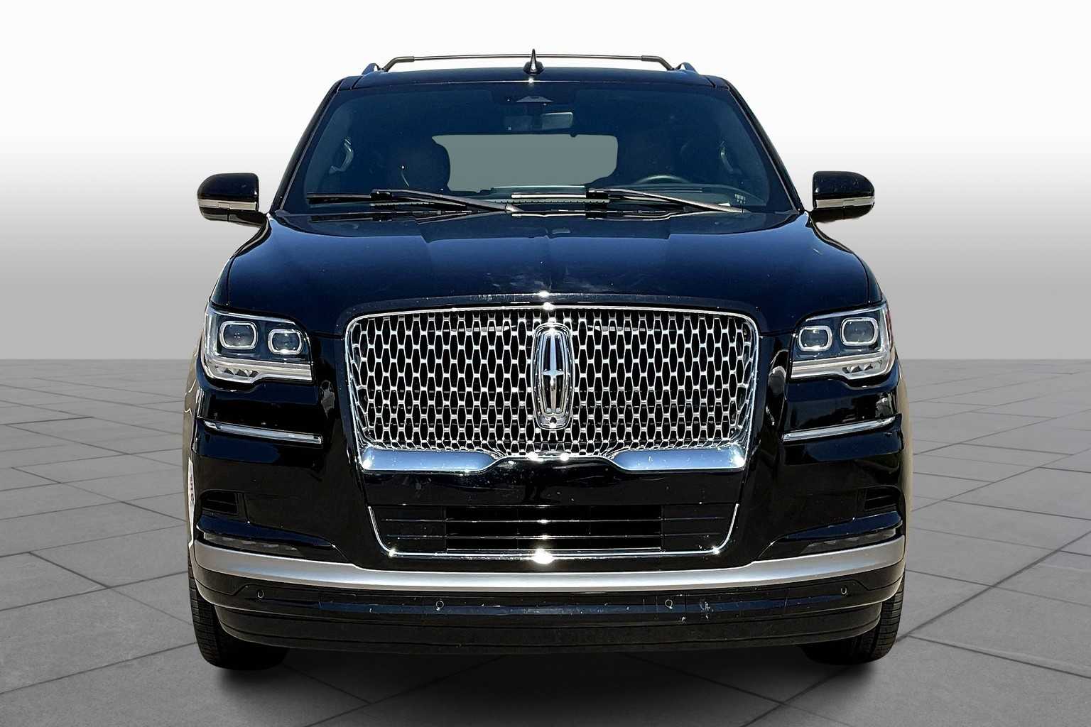 2022 Lincoln Navigator Reserve photo 3