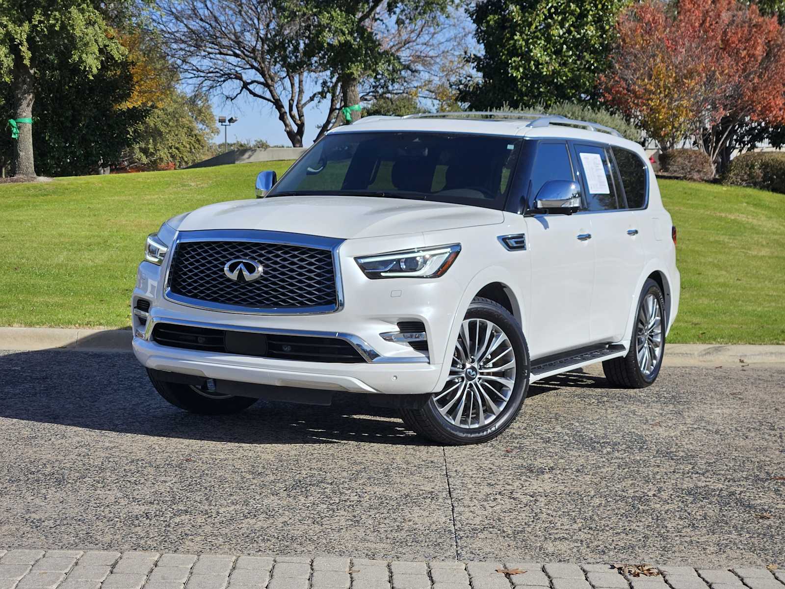 2021 INFINITI QX80 Sensory's photo