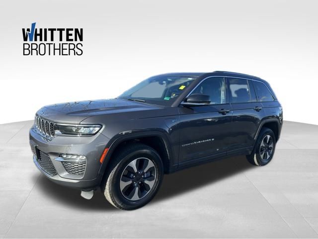 2022 Jeep Grand Cherokee 4xe's photo