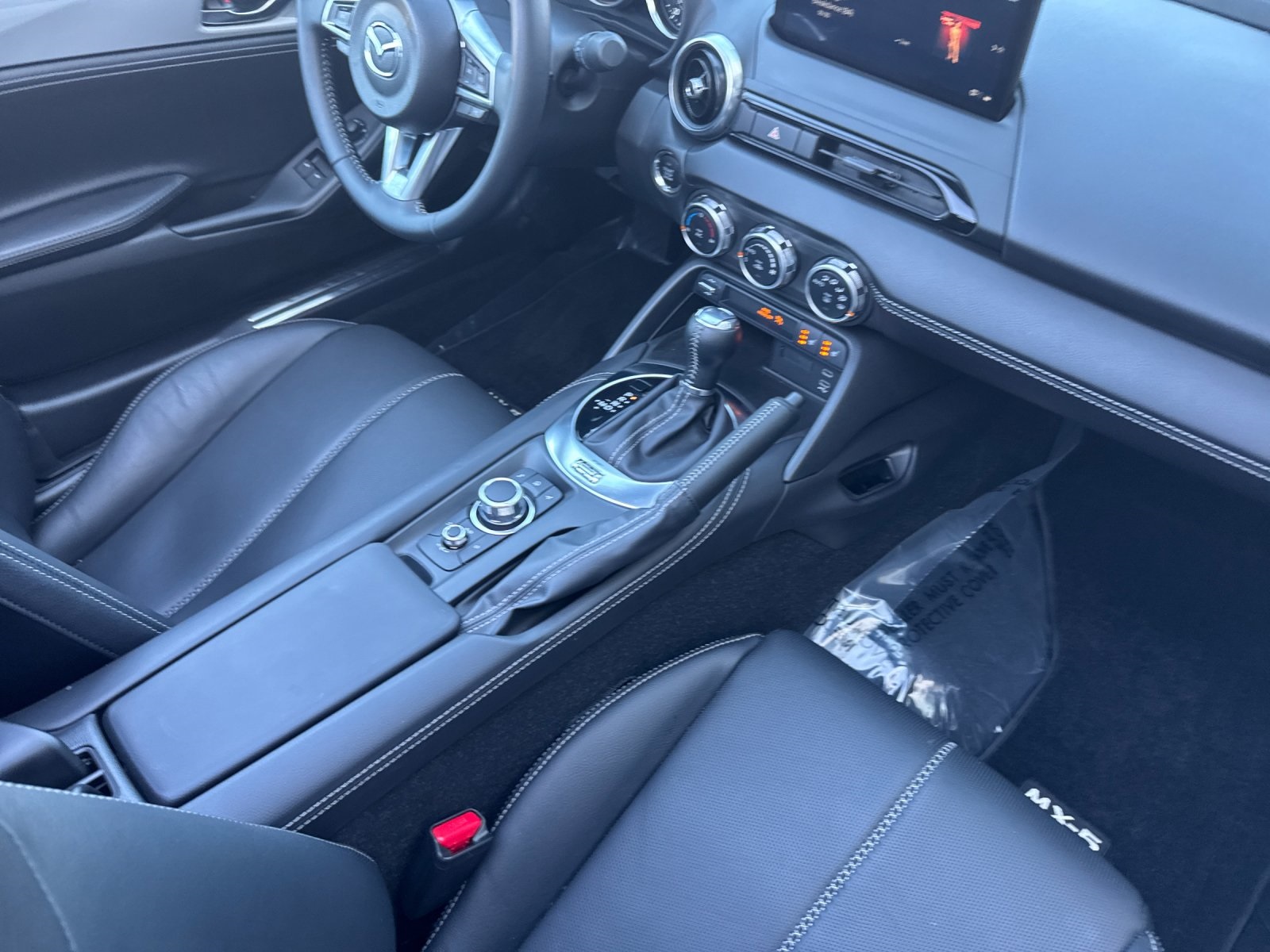 2024 Mazda MX-5 Miata Miata RF Grand Touring photo 14