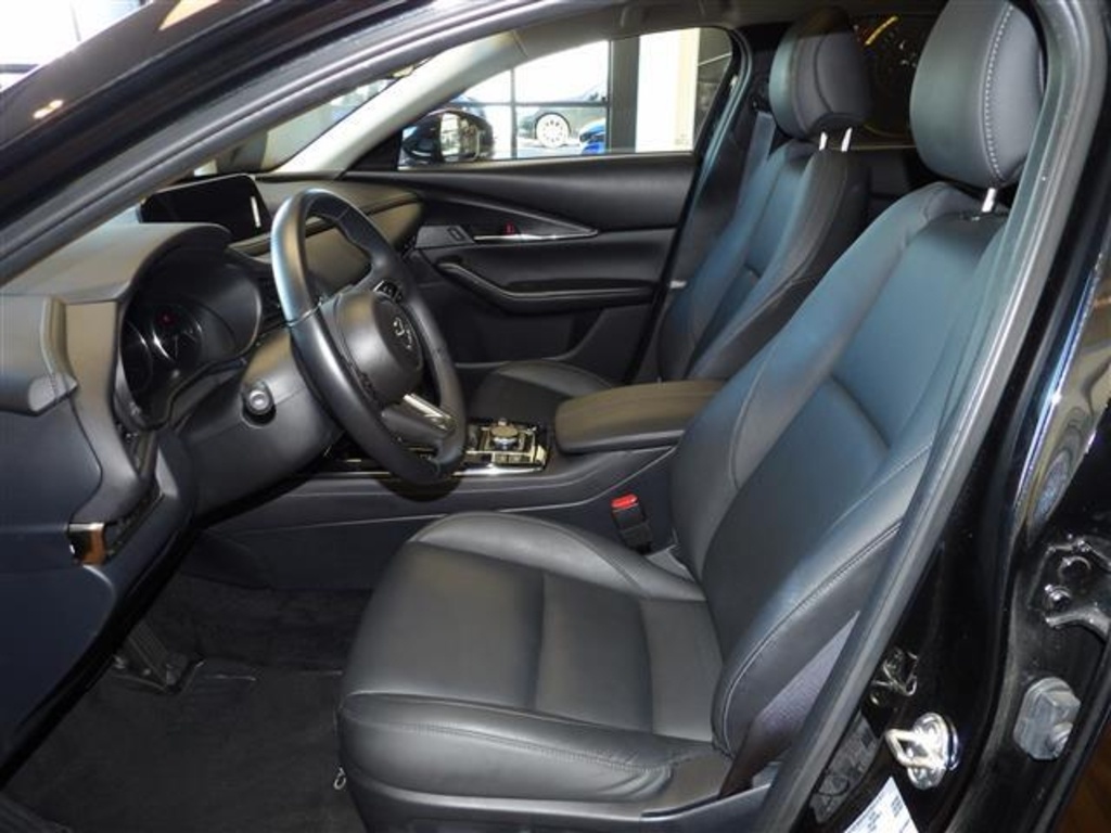 2025 Mazda CX-30 2.5 S Preferred photo 24