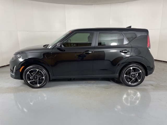 2025 Kia Soul EX photo 4