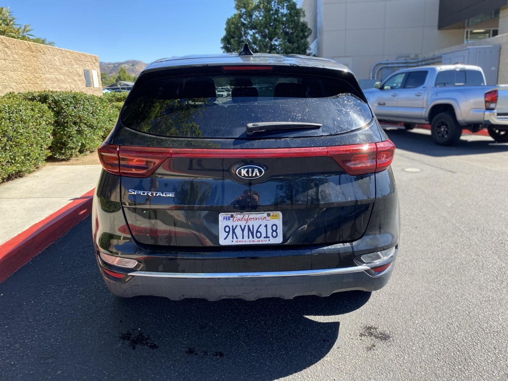 Used 2022 Black Kia LX image 8