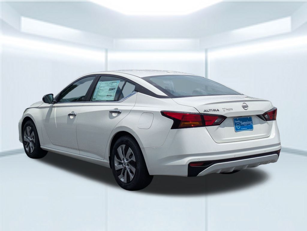 2025 Nissan Altima 2.5 S photo 3